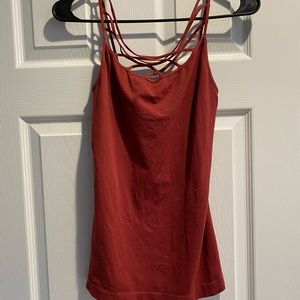 Nikibiki crisscross tank top red